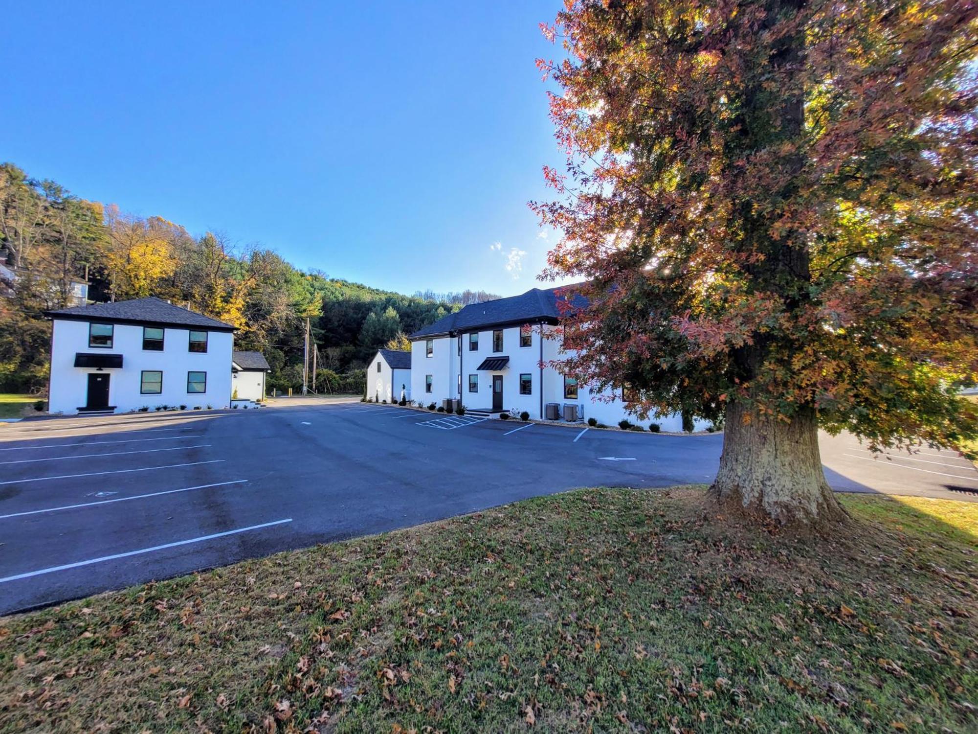 The Traveler On Main - Suite 1 Tazewell Exteriör bild